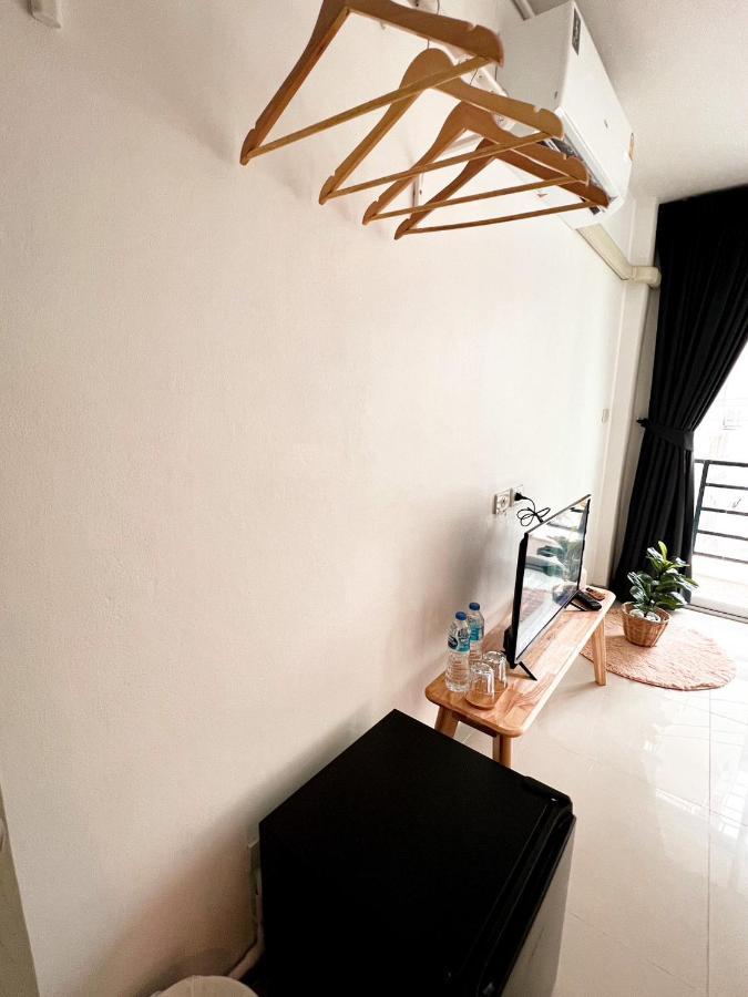 Отель Baobab Patong Экстерьер фото